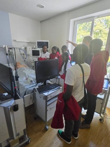 WhatsApp Image 2025-09-20 at 17.47.00_d9470bef